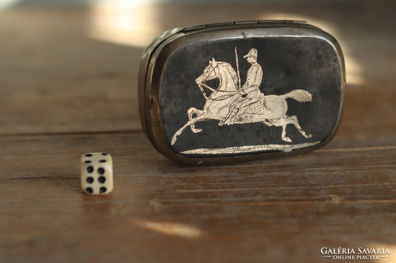 Antique equestrian snuff box