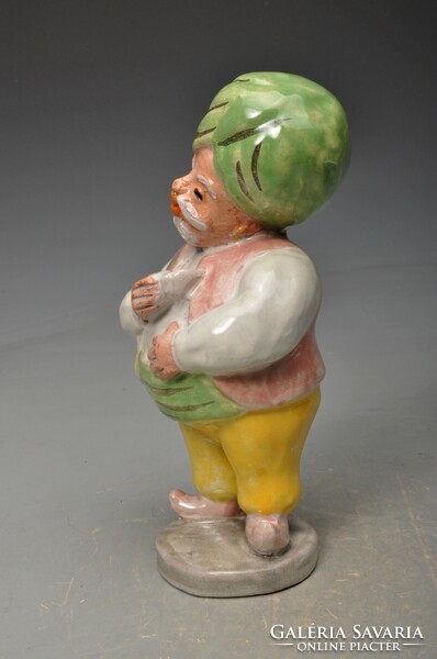 Turkish figure with a turban, in period clothes. 19 cm. Perfect as a gift.