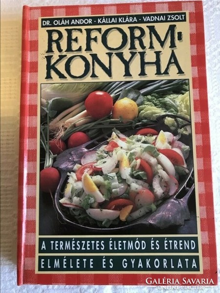 Reform kitchen book. Lifestyle, cookbook, gastronomy.