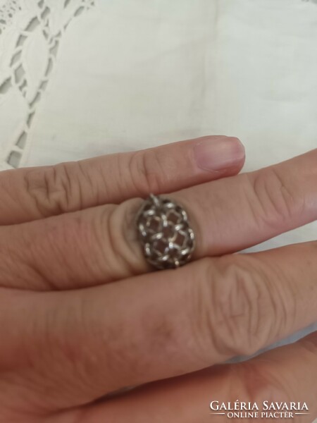 Eladó régi ezüst kézműves méhsejt formájú gyűrű!