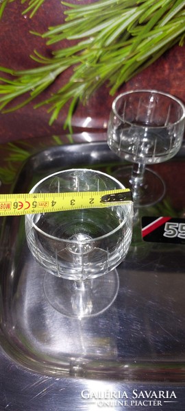 Régi csiszolt  talpas üveg pohár 4 db +Vintage 18/8 rozsdamentes tálca 555 Shanghai China 40 x 27 cm