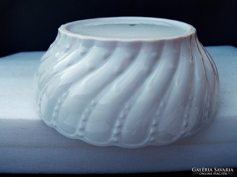 Old pearl bowl
