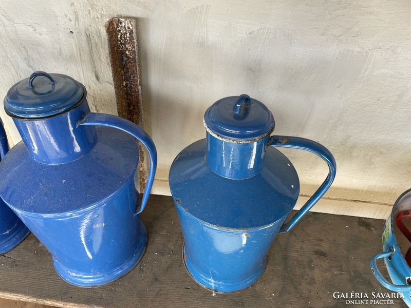 6 and 7 liter blue cans from Cegléd, a piece of nostalgia for peasants