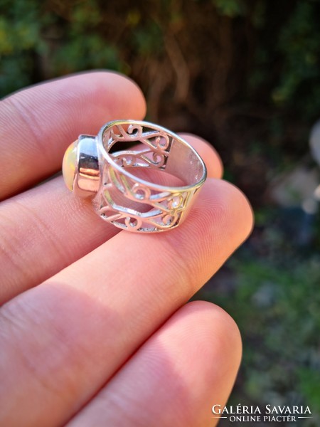 Gyönyörű, opál köves ezüst gyűrű