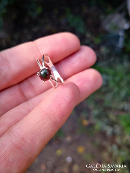 Gyönyörű fekete opál köves ezüst gyűrű