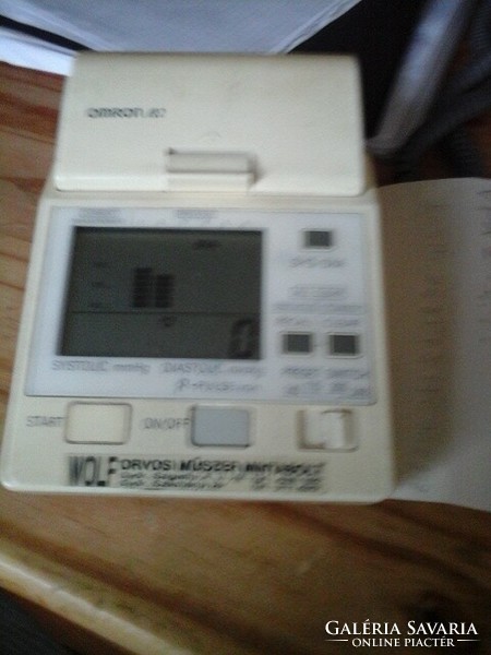 Ga Japanese omron wrist working older blood pressure measuring device for sale without batteries
