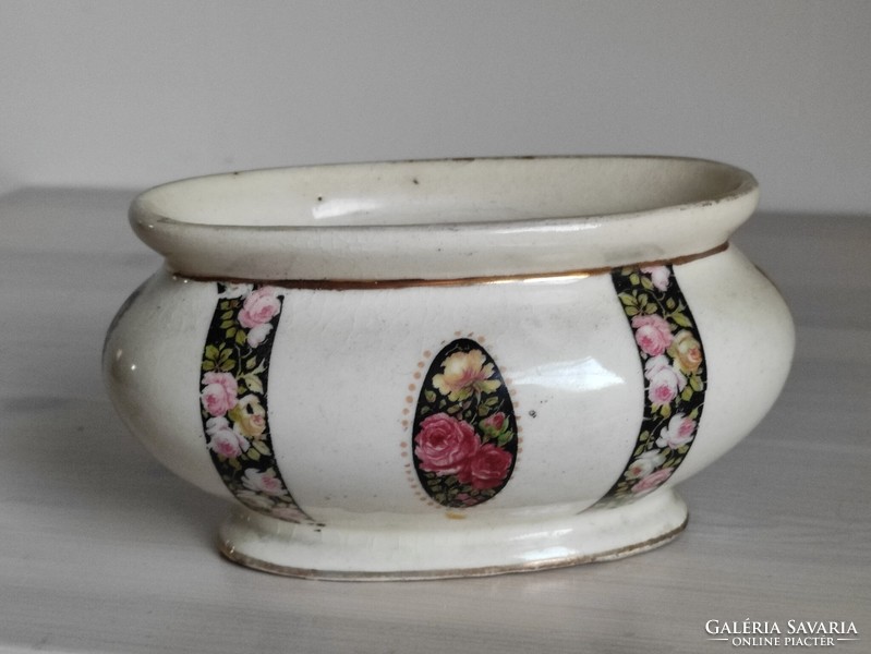Small oval pot-bellied rose ribbon decorative antique caspo