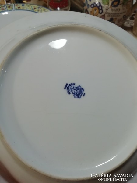 Porcelán tányér Alföldi . A képeken látható állapotban van