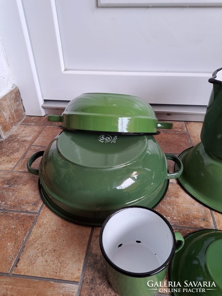 Beautiful green enamelware bowl footed pot pouring enamel pot mug heirloom village peasant