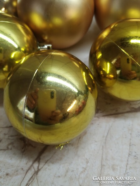 Retro Christmas tree decoration for sale! Gold ball, Christmas tree ornament for sale!