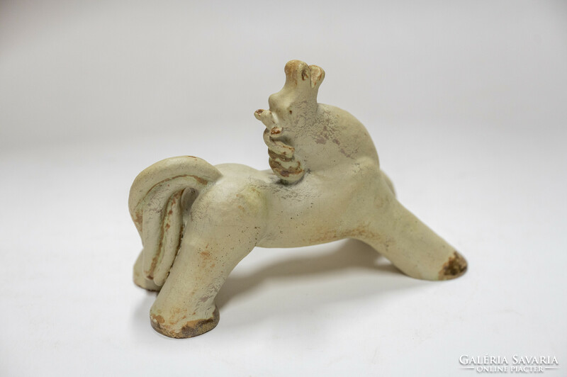 István Gádor is a ceramic sculpture of a horse