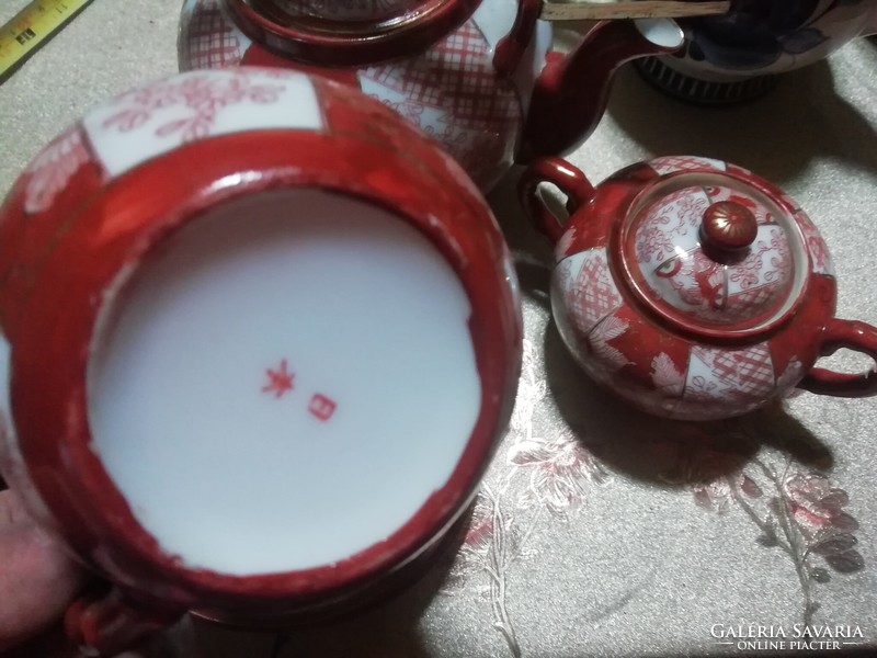 Keleti teás porcelánok a képeken látható állapotban