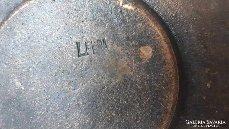 Laborcz flora (1947-) industrial artist bronze ashtray 12.5 Cm