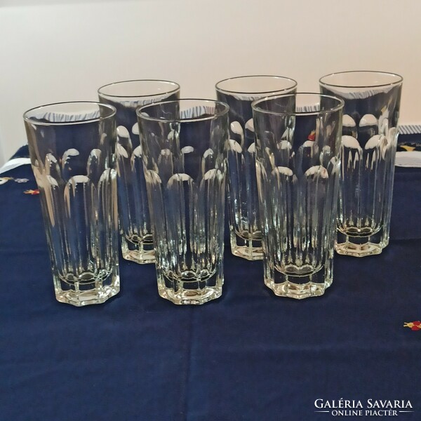 Set of thick-walled glass glasses