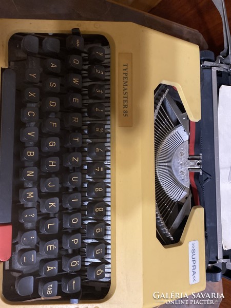 Supra typemaster 85 regi írógép