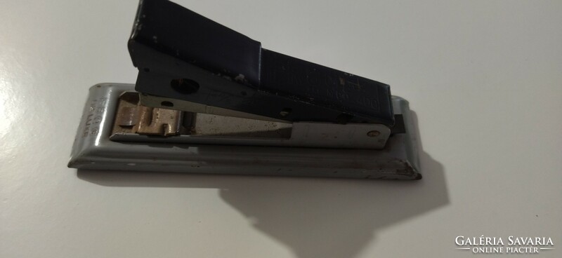 Frog deluxe vintage stapler