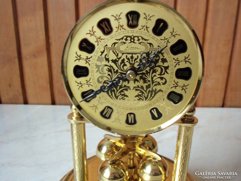 Kern und sohne 400-day pendulum clock