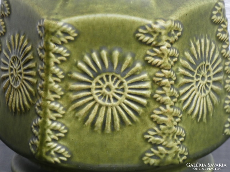 Green flower pattern uebelacker/ ü-keramik ceramic vase marked 597/30 from the 1970s.