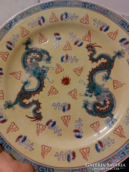 Sárkányos kínai tányér