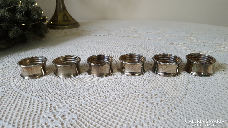 6 darab szépséges,ezüstözött szalvétagyűrű