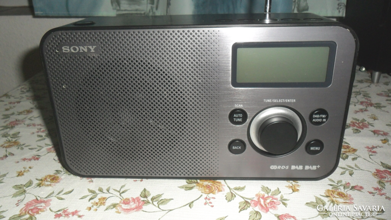 Sony xdr-s60d dab dab black vintage design, perfect condition.