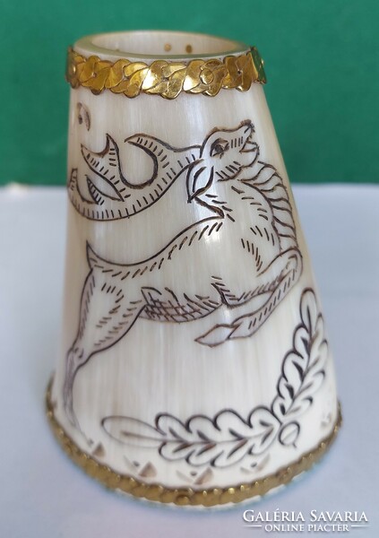 Table decoration with bone carving with deer