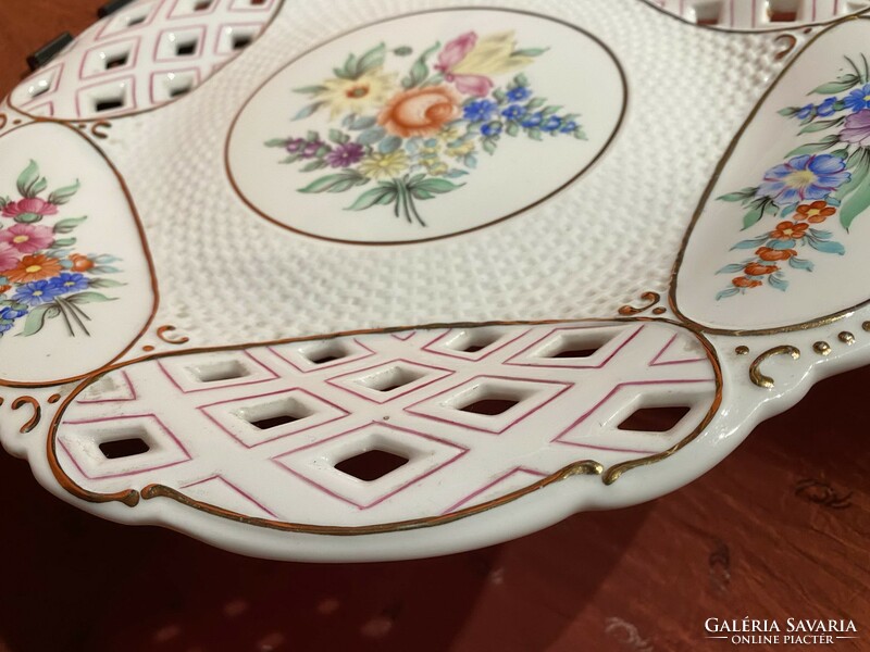 Large-sized Hólloháza porcelain centerpiece, serving plate, bowl