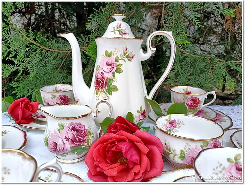 Rendkívül ritka Royal Albert "American Beauty" angol porcelán teás-kávés készlet