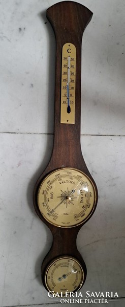 3 Functional barometer with faulty thermometer, size: 51 cm.