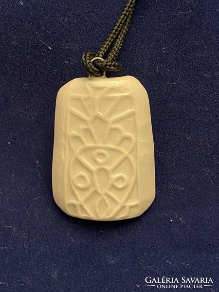 Handmade unique ceramic pendant pendant (a)