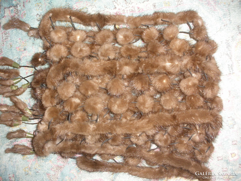 Rabbit fur scarf, pompom