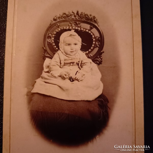 Tündéri kisgyerek fotó a 19.századból