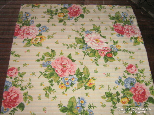 Beautiful vintage rosy decorative pillow cover