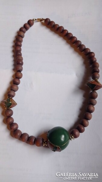 90s wooden necklace, vintage fashionable women's jewelry with brown wooden beads