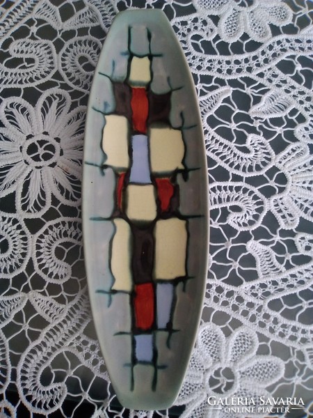 Iconic product of the 60s and 70s offering retro industrial art boat-shaped ceramics.
