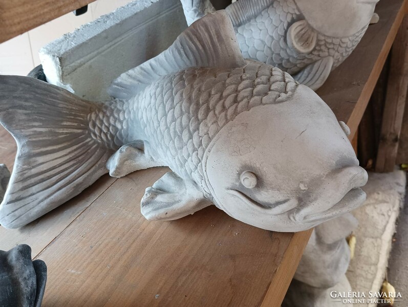 Hal Koi koy Ponty Kültéri Fagyálló Műkő tömör Japán kerti szobor horgász ajándék