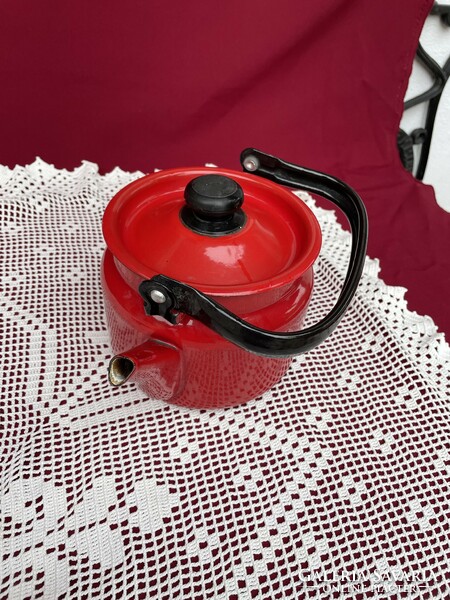 Approx. 2 liter red enamel teapot, usable, in good condition, tea maker enameled