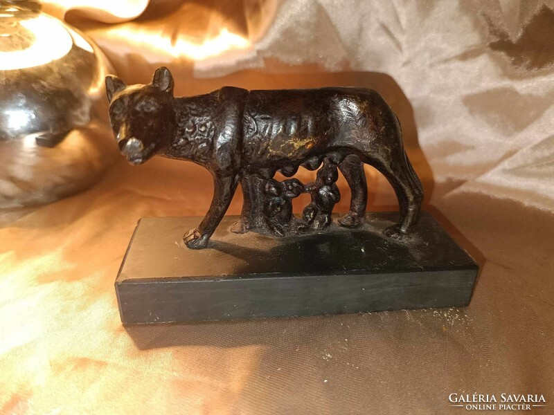 Antique bronze statue of Romulus and Remus!