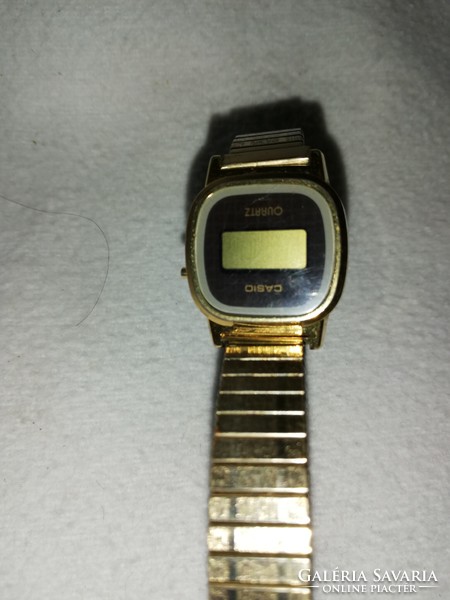 Retro casio quartz japan women's watch