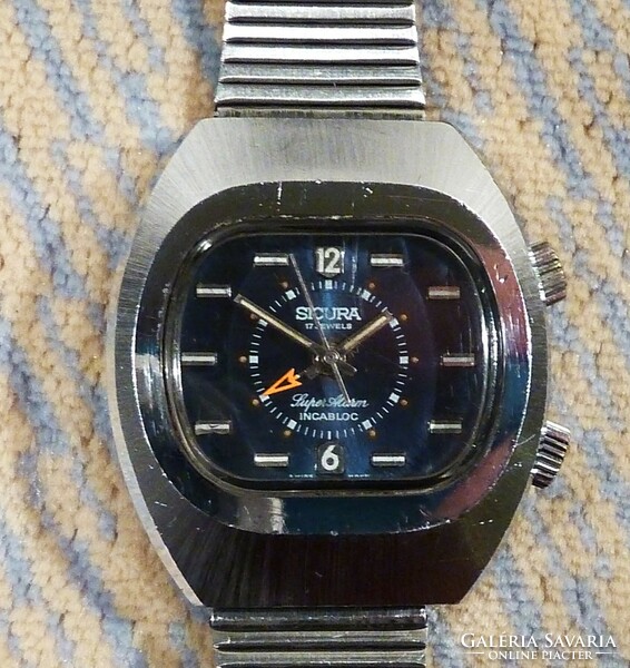 Sicura watch