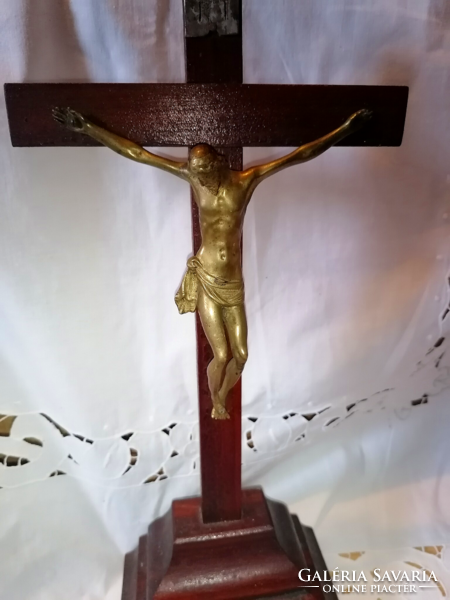 Large, old wooden cross for a home altar, with a copper body, 43 cm!