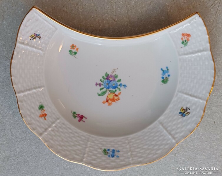 Règi Herend bone plate with a flower pattern, first class. A small plate for offering bonbons as well!