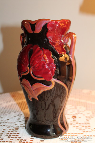 Art Nouveau vase from Zsolnay