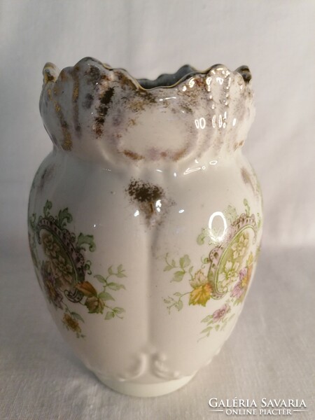 Late Mayers England, antique vase