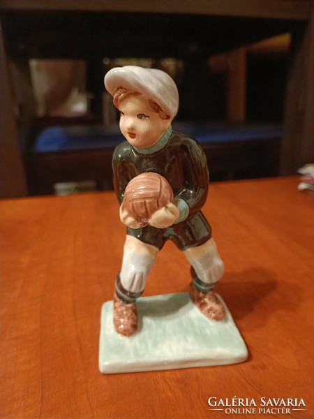 Old Izsépy ceramic soccer player