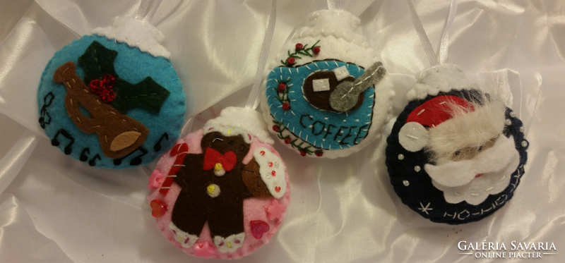 Cheerful unique textile balls, Christmas tree decorations or a small gift for our loved ones