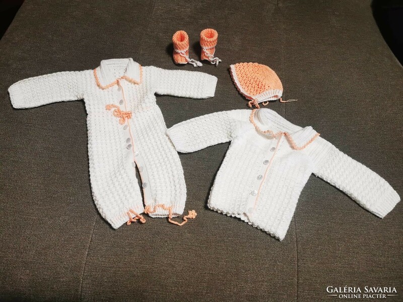Crochet baby set up to 3 months of age