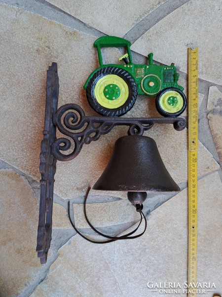 Cast iron large tractor tractor zetor john deere ringing pigeon bell, door ornament