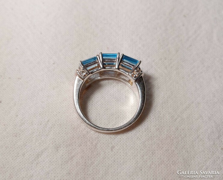 Régi, Art Deco stílusú ezüstgyűrű kék topáz kövekkel.