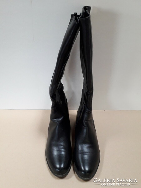 Black artificial leather, lined women's boots, size 40